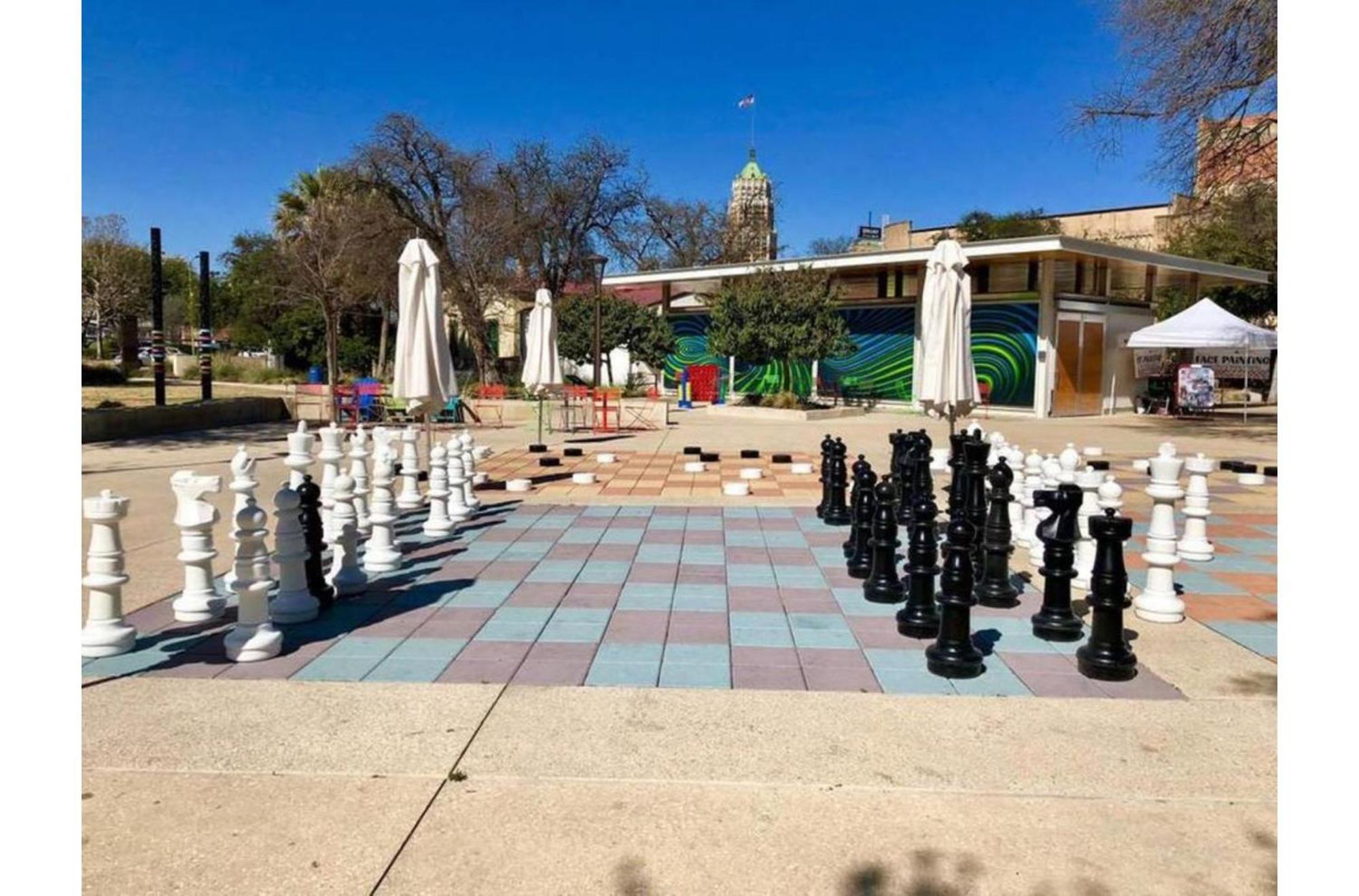 Lovely Charming 4br2.5ba Near Downtowns Prime San Antonio